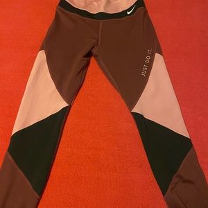 Nike leggings